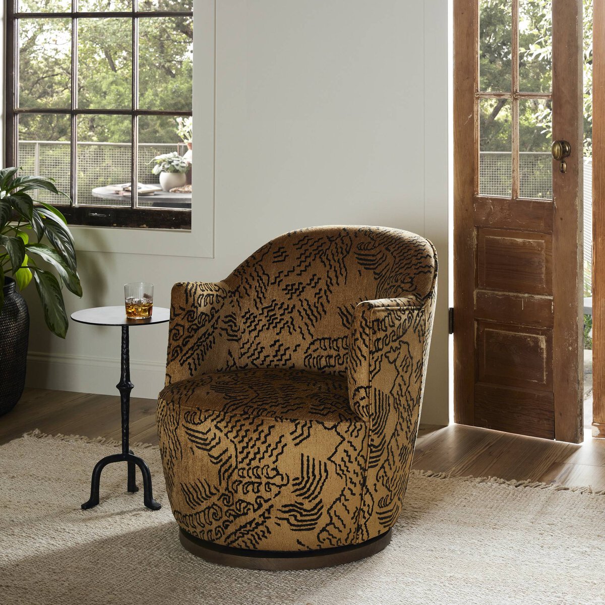 Aurora Gold Pattern Swivel Chair